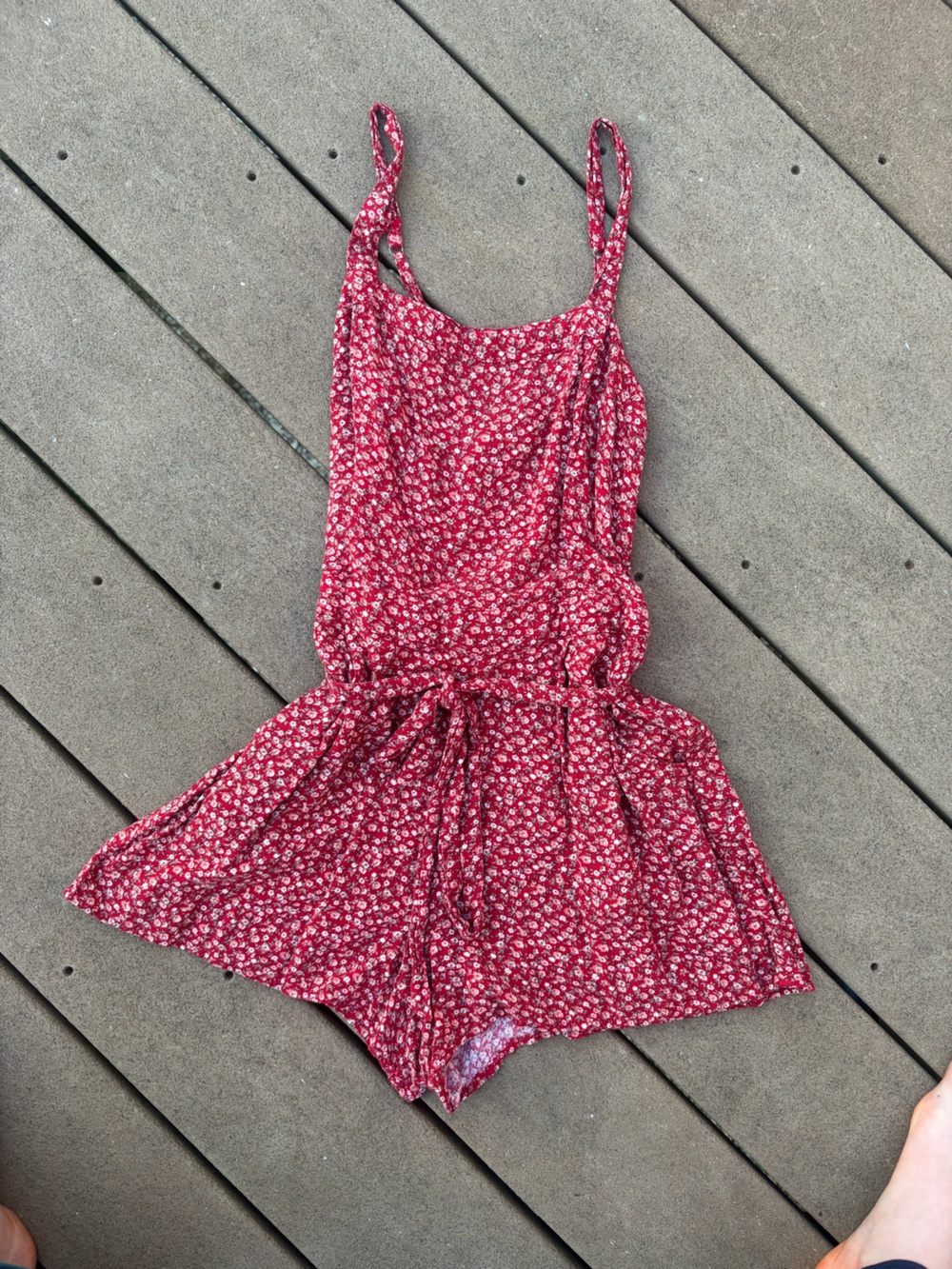 Hollister Red Floral Women’s Casual Front Tie Romper